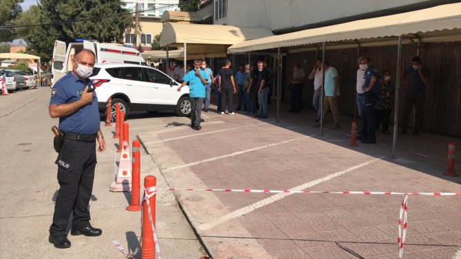 Adana'da hastane bahçesinde silahlı saldırı: 2 yaralı