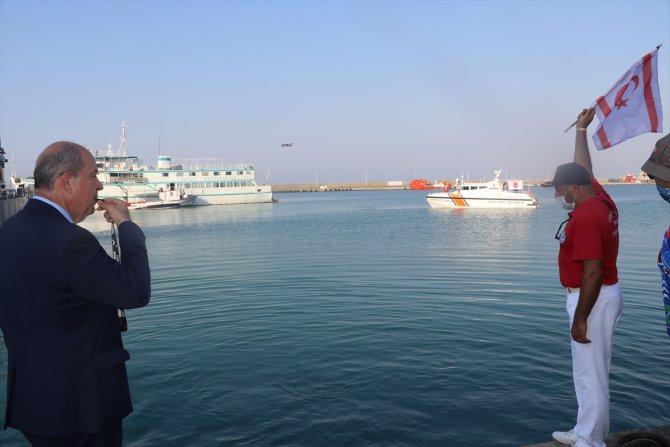 Hacettepeli yüzücüler KKTC'den Türkiye'ye barış için kulaç atıyor