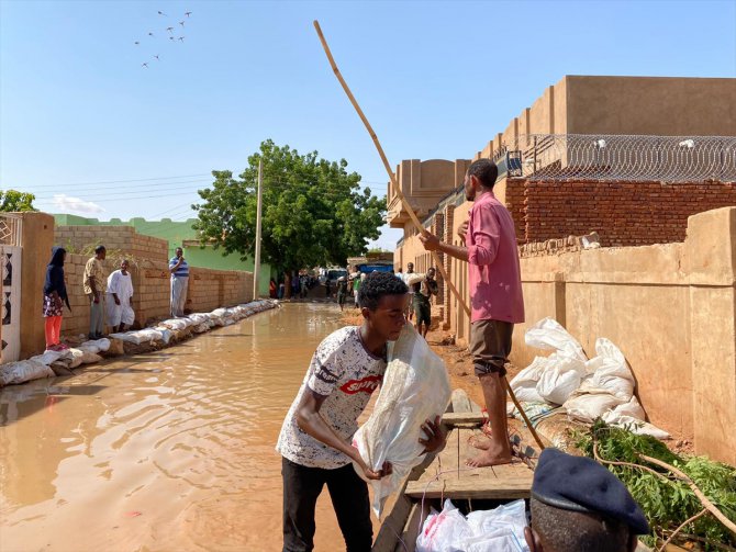 İHH'dan Sudan'daki sel mağdurlarına yardım