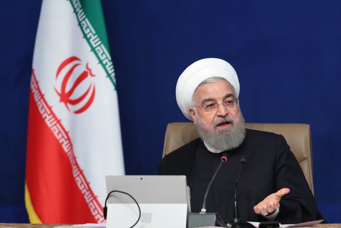 İran Cumhurbaşkanı Ruhani: "ABD yaptırımları nedeniyle halkın sırtına ağır bir yük bindi"