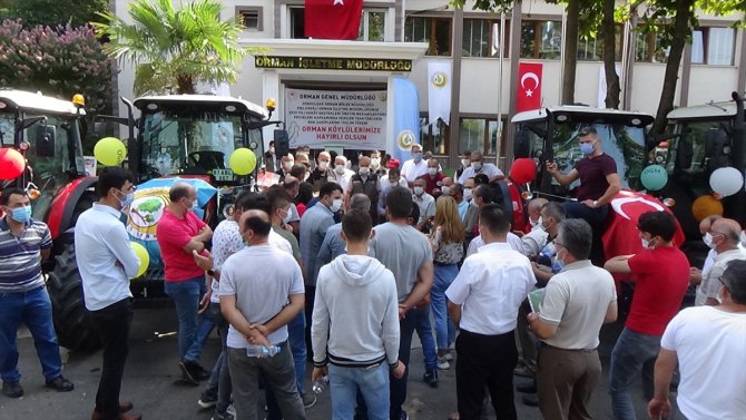 Zonguldak'ta ORKÖY projesiyle alınan 20 traktör orman köylüsüne verildi