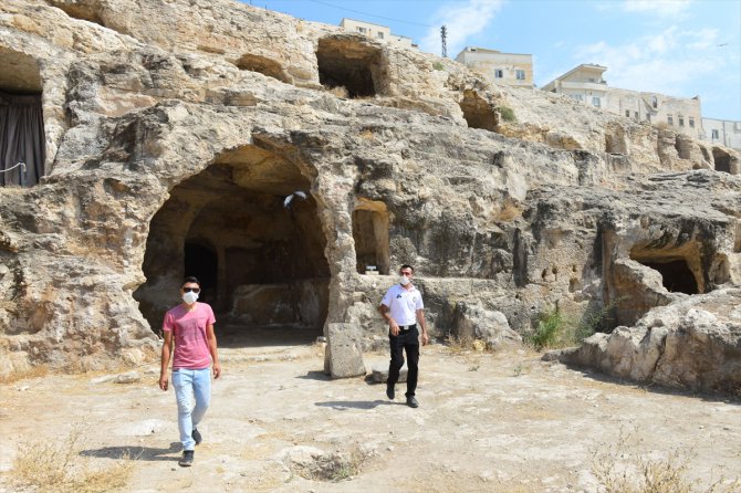 Göbeklitepe'nin gizemi kaya mezarlarındaki kazılarda aranıyor