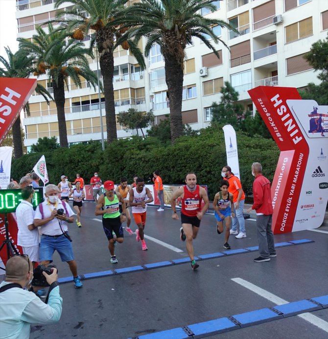 9 Eylül İzmir Yarı Maratonu koşuldu