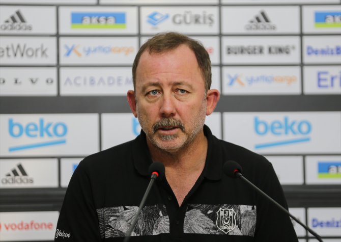 Beşiktaş Teknik Direktörü Sergen Yalçın taraftara sabır çağrısında bulundu: