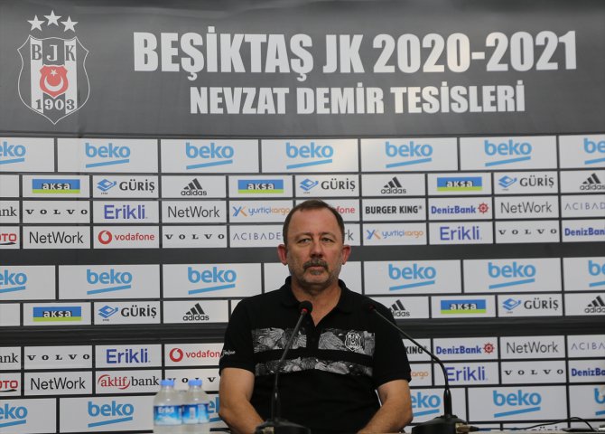 Beşiktaş Teknik Direktörü Sergen Yalçın taraftara sabır çağrısında bulundu: