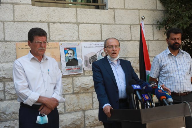 İsrail hapishanelerindeki 17 Filistinli tutukluda Kovid-19 tespit edildi