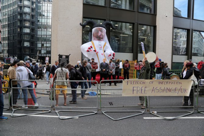 İsrail ile normalleşme anlaşması yapan BAE, Londra'da protesto edildi