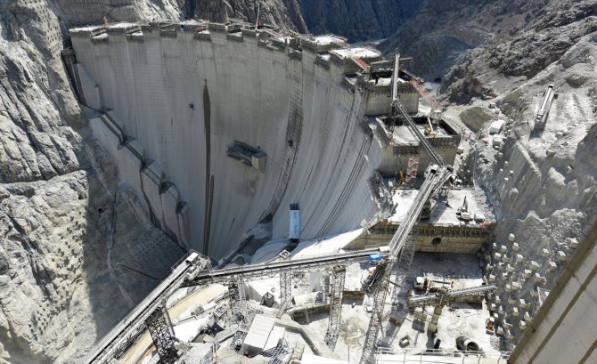 Yusufeli Barajı ile Türkiye'nin hidroelektrik enerji üretim kapasitesi yüzde 2 artacak