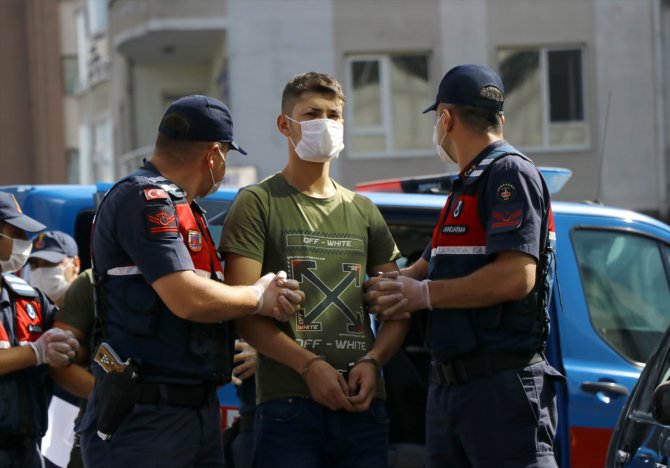 Kayseri'de DEAŞ operasyonunda yakalanan yabancı uyruklu iki kuzen tutuklandı