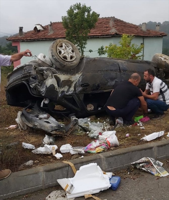 Samsun'da sulama kanalına devrilen otomobildeki 3 kişi yaralandı