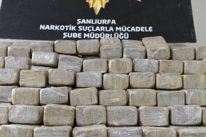 Şanlıurfa'da bir tırda 185 kilogram eroin ele geçirildi