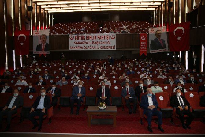 BBP Genel Başkanı Destici, Sakarya'da partisinin il kongresine katıldı:
