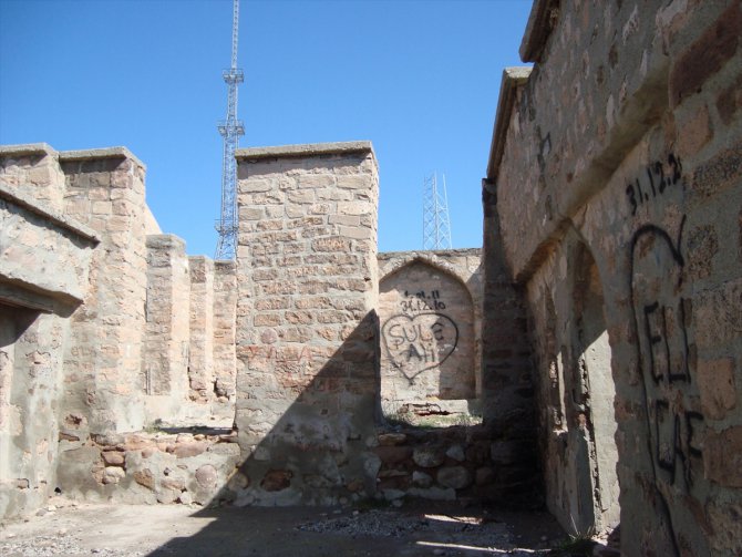 Aksaray'da bulunan II. Kılıç Arslan Türbesi restore ediliyor