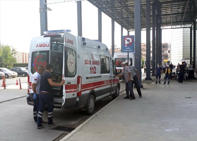 İzmir'de kamyonet uçuruma devrildi: 1 ölü, 2 yaralı