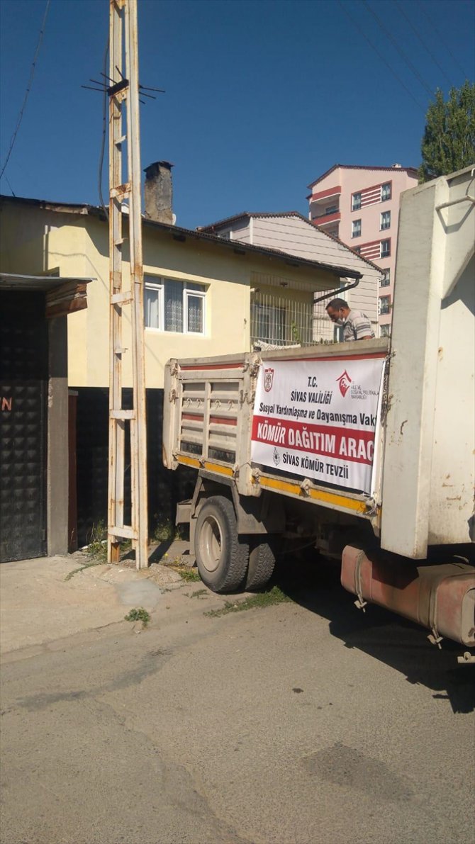 Sivas'ta SYDV'den alınan ve internetten satışa çıkarılan kömürlere el konuldu