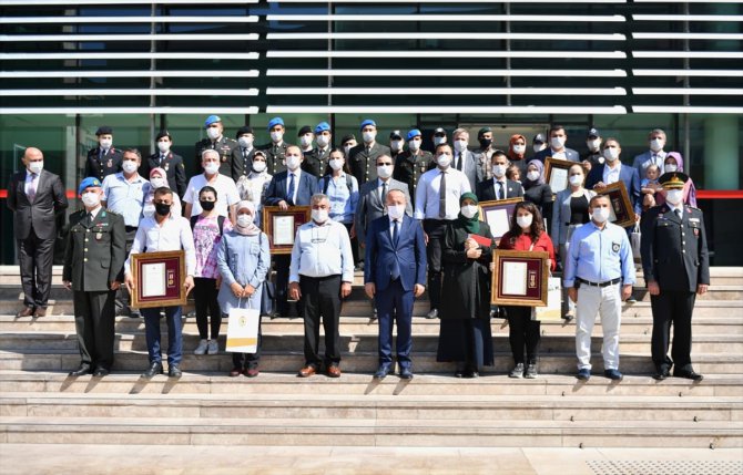 Denizli'de "Devlet Övünç Madalyası ve Beratı Tevcih Töreni" düzenlendi