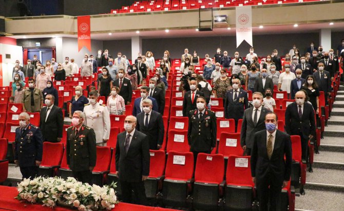İzmir'de "Devlet Övünç Madalyası ve Beratı Tevcih Töreni" yapıldı