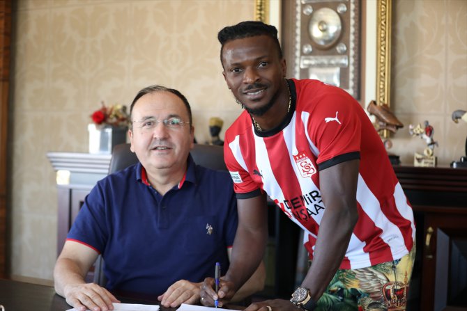Sivasspor, Olarenwaju Kayode'yi transfer etti
