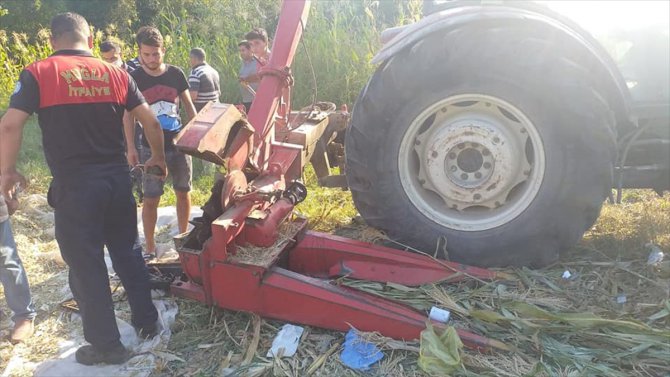 Muğla'da kolunu silaj makinesine kaptıran çiftçi, ağır yaralandı