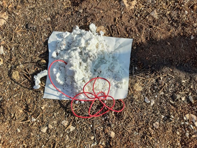 Afrin'de 75 kilogram patlayıcı yüklü araç bulundu