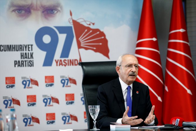 CHP Genel Başkanı Kılıçdaroğlu, gazilerle görüştü
