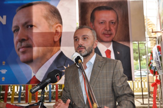 AK Parti Genel Başkan Yardımcısı Kandemir, partisinin Dinar İlçe Kongresi'nde konuştu: