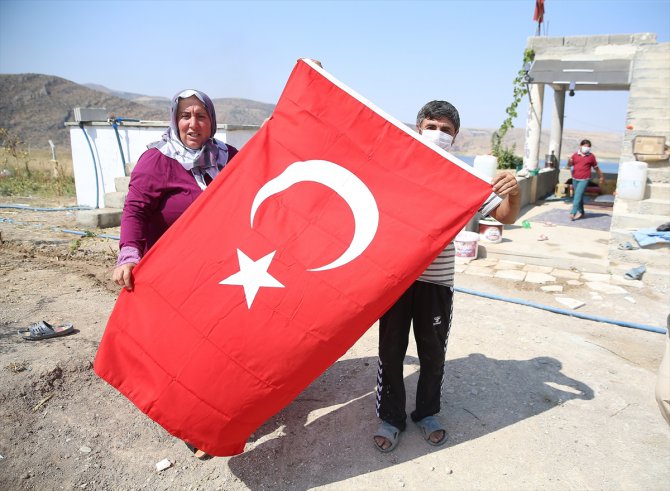 Kayseri Büyükşehir Belediye Başkanı Memduh Büyükkılıç'ın "Türk bayrağı" hassasiyeti