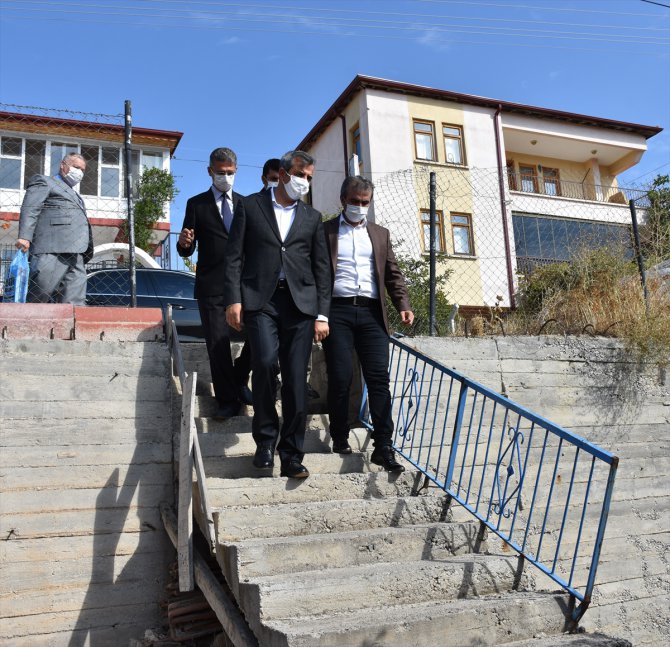 Kırıkkale'de ihtiyaç sahibi öğrencilere tablet dağıtılıyor