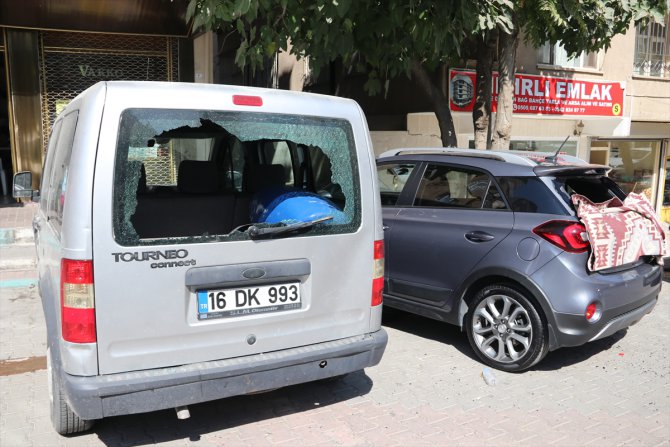 Şanlıurfa'da otomobillerin camını kırdığı iddia edilen kadın yakalandı
