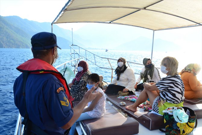 Antalya'da Kovid-19 tedbirlerine uymayan gemi ve teknelere idari işlem uygulandı