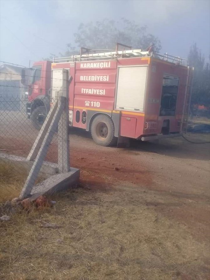 Kırıkkale'de garajda çıkan yangında traktör ve tarım ekipmanları zarar gördü