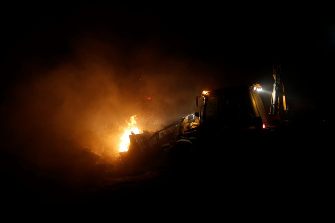 Kayseri'de çöp toplama alanında çıkan yangın kontrol altına alındı