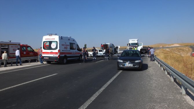 Nevşehir'de tır ile otomobil çarpıştı: 2 ölü