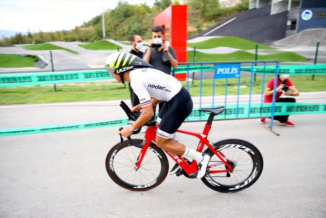 Yol Bisikleti Türkiye Şampiyonası'nın "yol yarışları" etabı Sakarya'da başladı