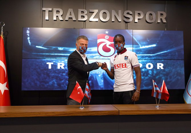Trabzonspor'da yeni transfer Diabate ile sözleşme imzalandı