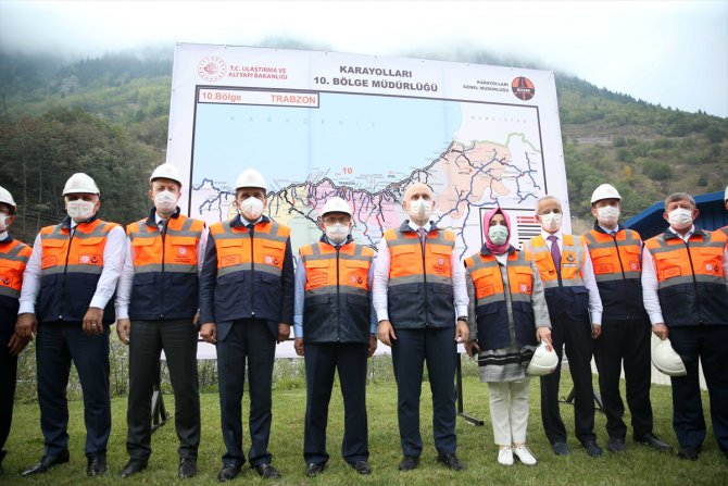 Bakan Karaismailoğlu, yeni Zigana Tüneli inşaatında incelemelerde bulundu:
