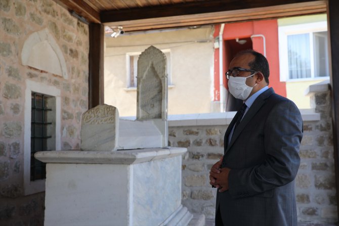 Edirne'de son cemaat yerinde şehit kabri bulunan tarihi cami restore edildi