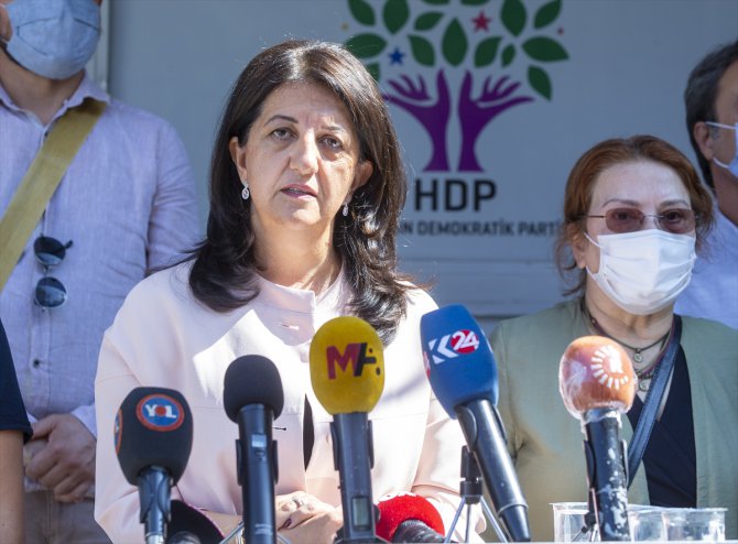 HDP Eş Genel Başkanı Buldan'dan Kobani eylemleri soruşturmasına ilişkin basın toplantısı