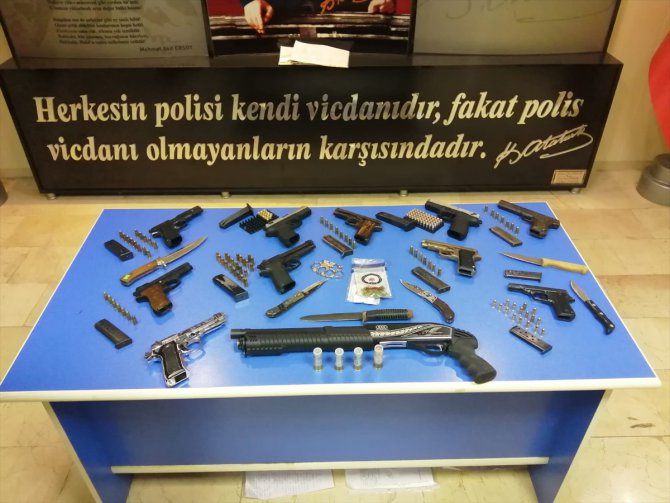 Samsun'da 250 polisle "şok uygulama" yapıldı