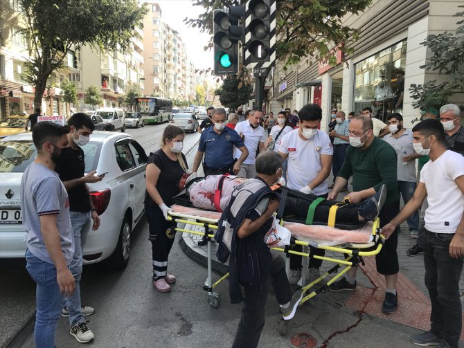 Bursa'da dolmuşun çarptığı yaya ağır yaralandı