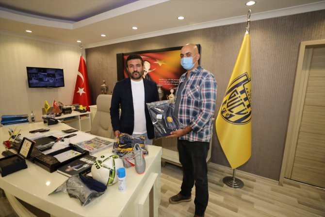 MKE Ankaragücü Kulübünden şehit ismini taşıyan futbol takımına yardım