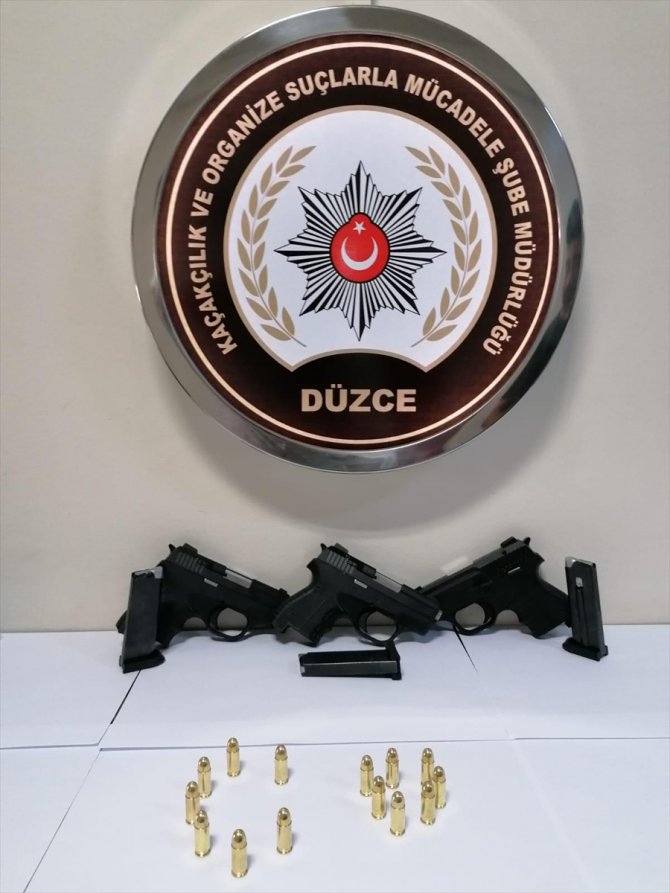 Düzce'de silah ticareti operasyonunda iki kişi tutuklandı