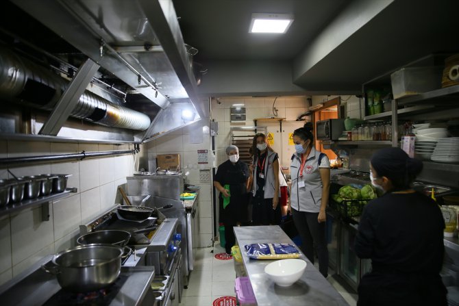 İzmir'de gıda işletmelerine Kovid-19 denetimi