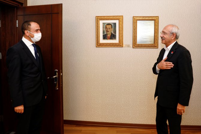 Kılıçdaroğlu, Milliyetçi İmam Hatipliler Derneği Üyeleri ile video konferans yöntemiyle görüştü:
