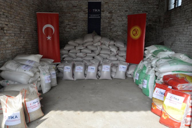TİKA'dan, Kırgızistan'da çiftçilere tohum ve gübre yardımı