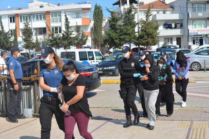 Balıkesir'de fuhuş operasyonunda yakalanan 4 şüpheli tutuklandı