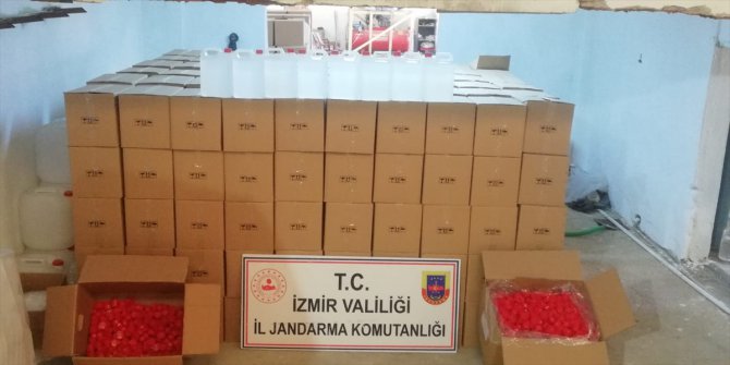 İzmir'de 11 bin litre etil alkol ele geçirildi
