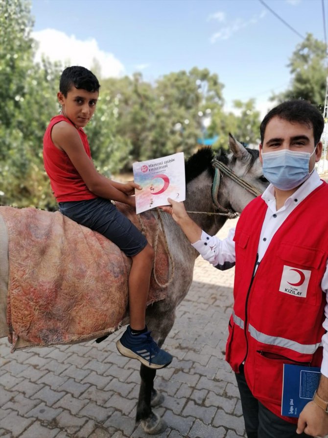Türk Kızılay gönüllüleri Tunceli'de 1868 çocuğu kitapla buluşturacak