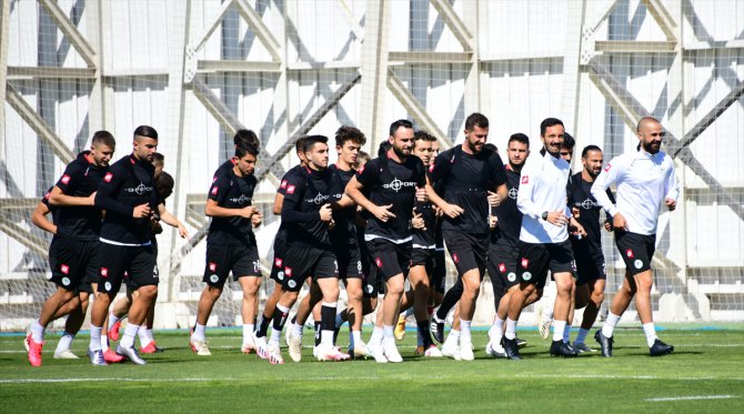 Konyaspor, Denizli'den galibiyetle ayrılmak istiyor