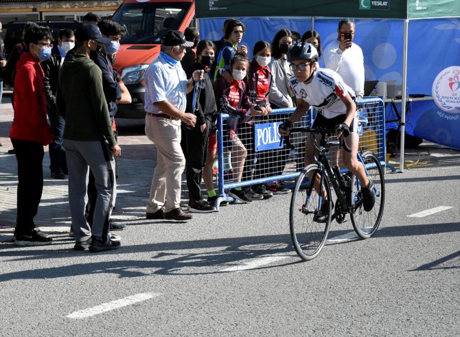Türkiye Yol Bisikleti Şampiyonası Gümüşhane'de başladı